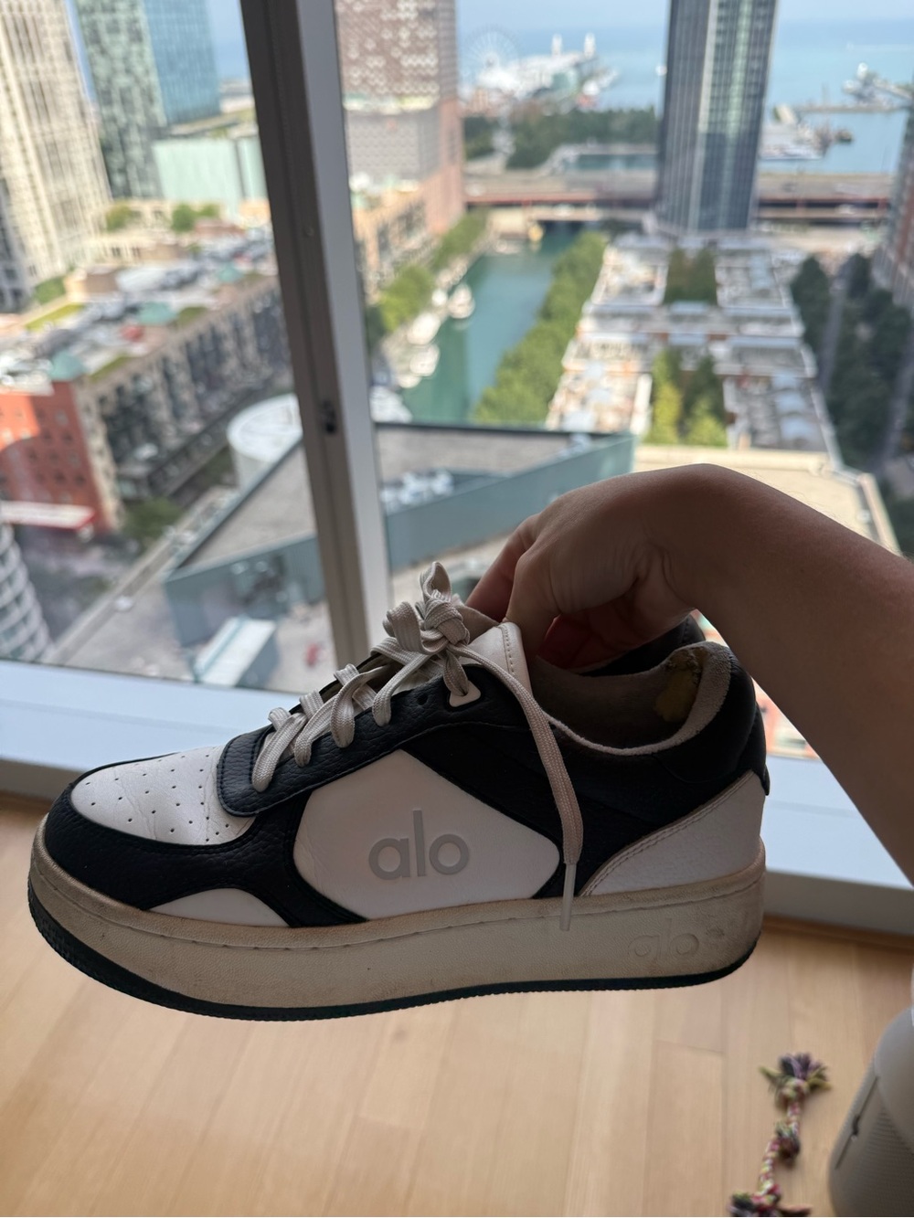 ALO Yoga Black and White women Platform Sneaker